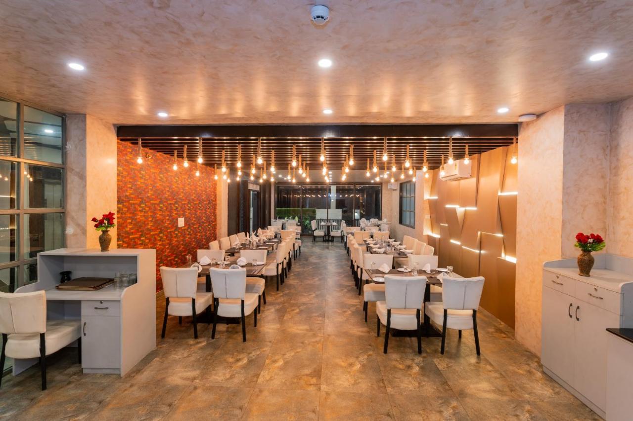 Hotel Siddhartha Inn ウダイプル エクステリア 写真